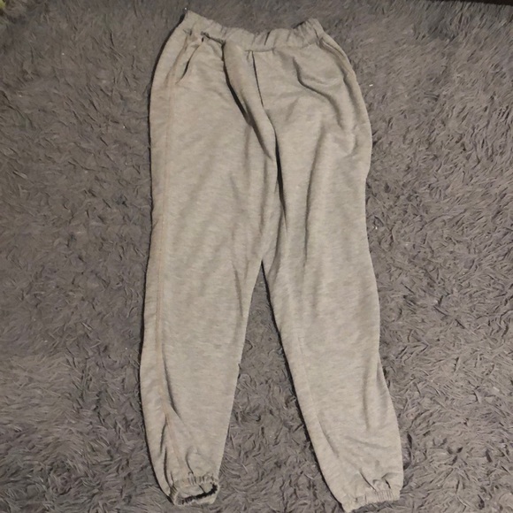 grey cinched sweatpants